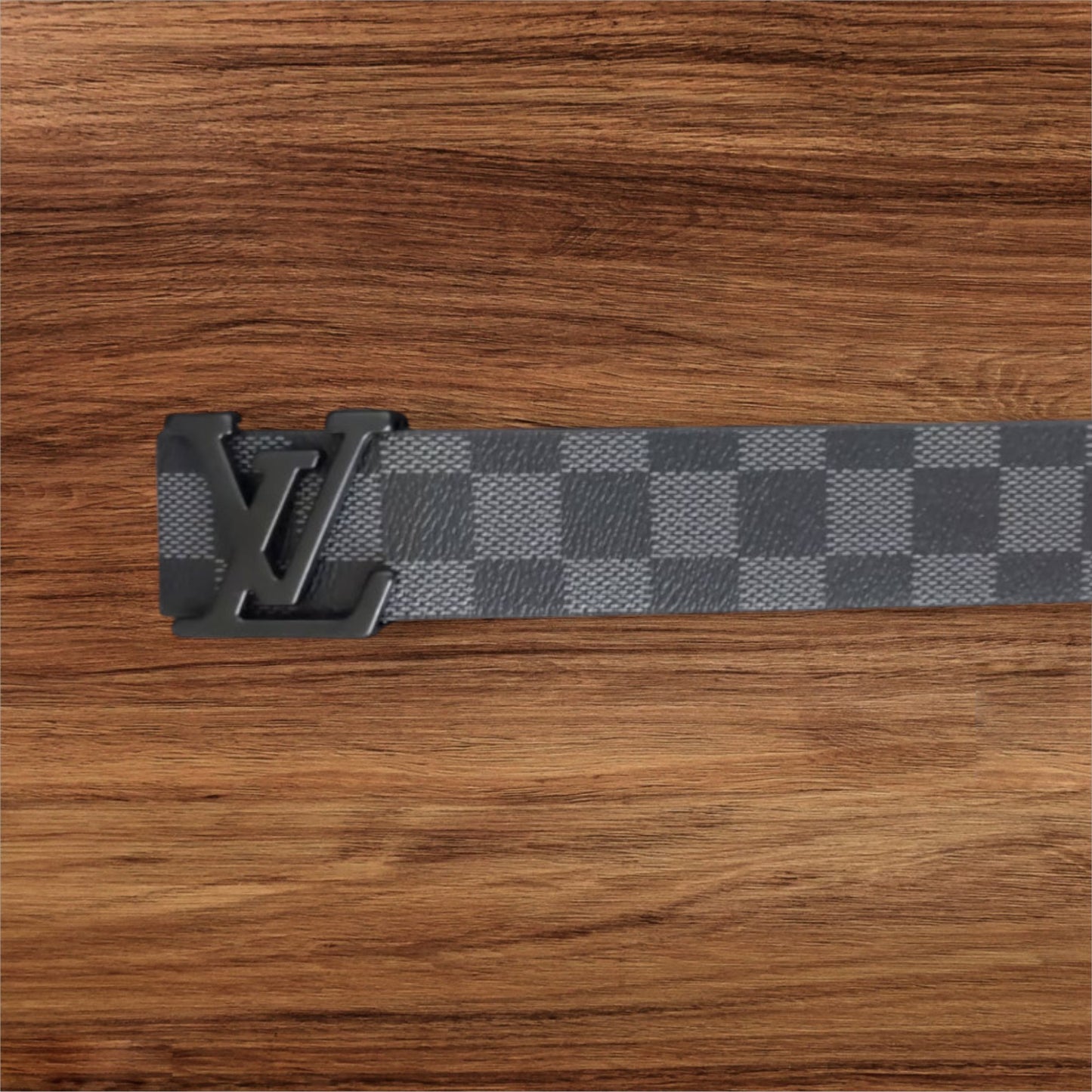 Curea Louis Vuitton Grey Square Black