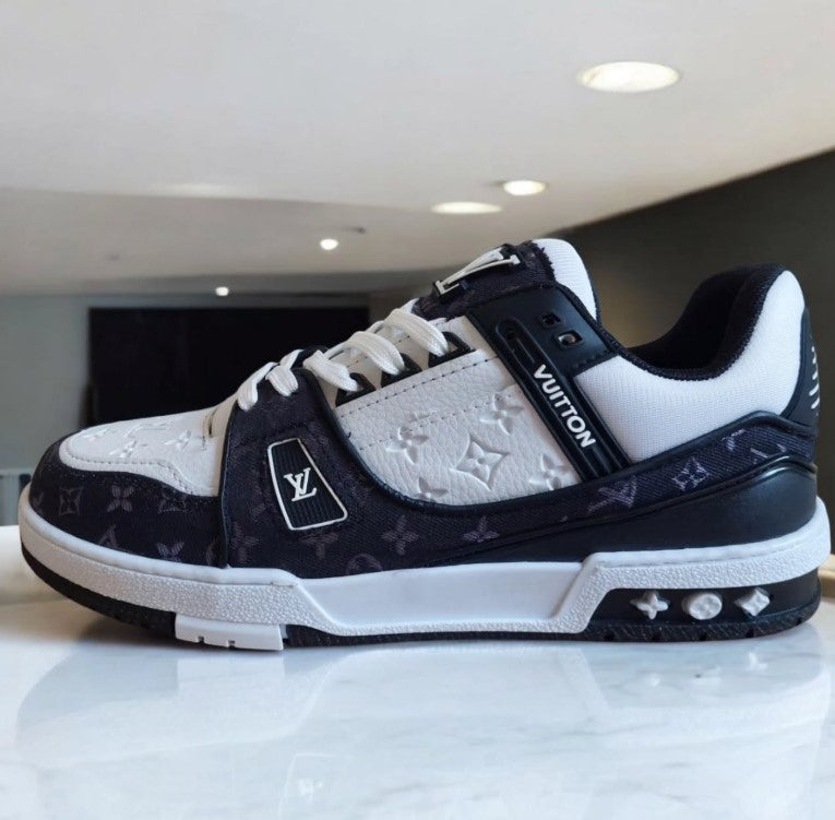 Louis Vuitton Trainers Cloth